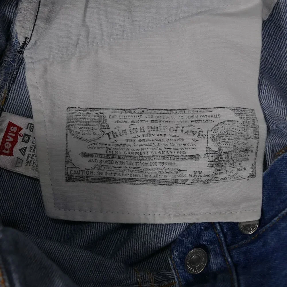 Vintage Levi's 501xx Jeans Men's 32x32 Medium Wash 2000s Y2K
